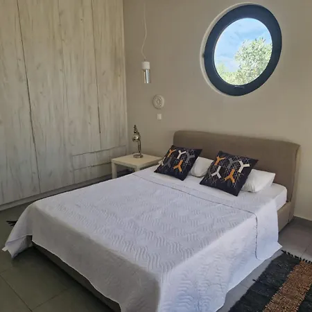 Marina Villa Dhrámia